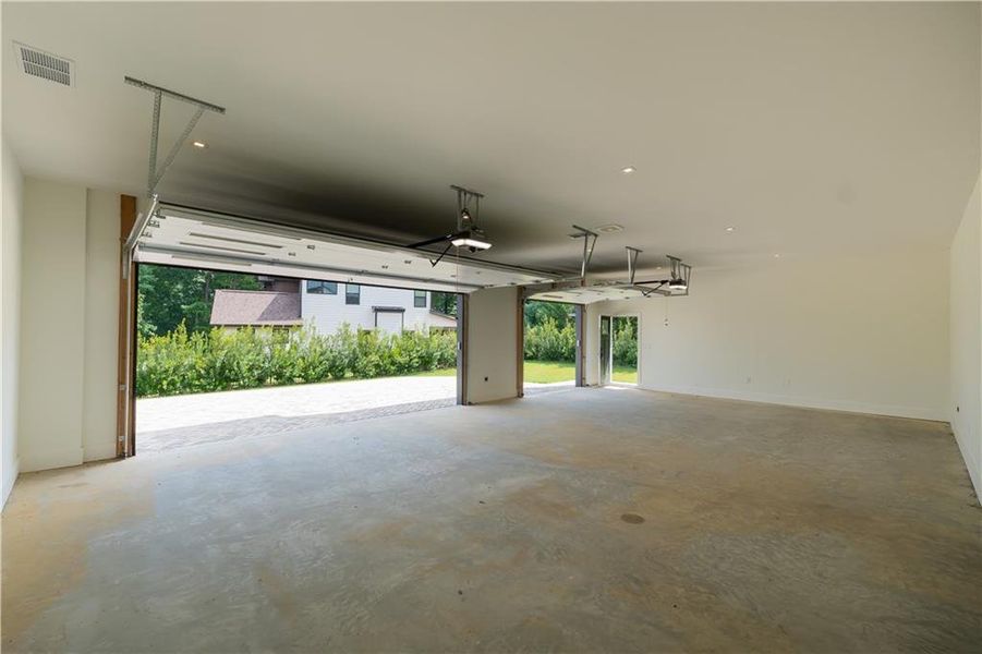Image 76 of a home in .