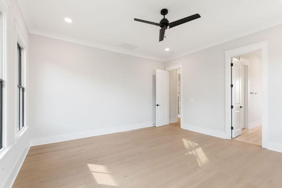 Spacious, unfurnished interior of a new home in Rivercroft, Awendaw (Image 51).