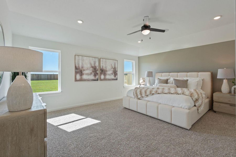 Furnished interior view inside a new home in Riverside Estates, Mont Belvieu (Image 14).