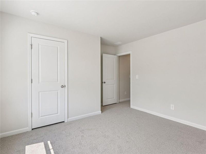 Spacious, unfurnished interior of a new home in Preserve at Mountain Creek, Pendergrass (Image 17).
