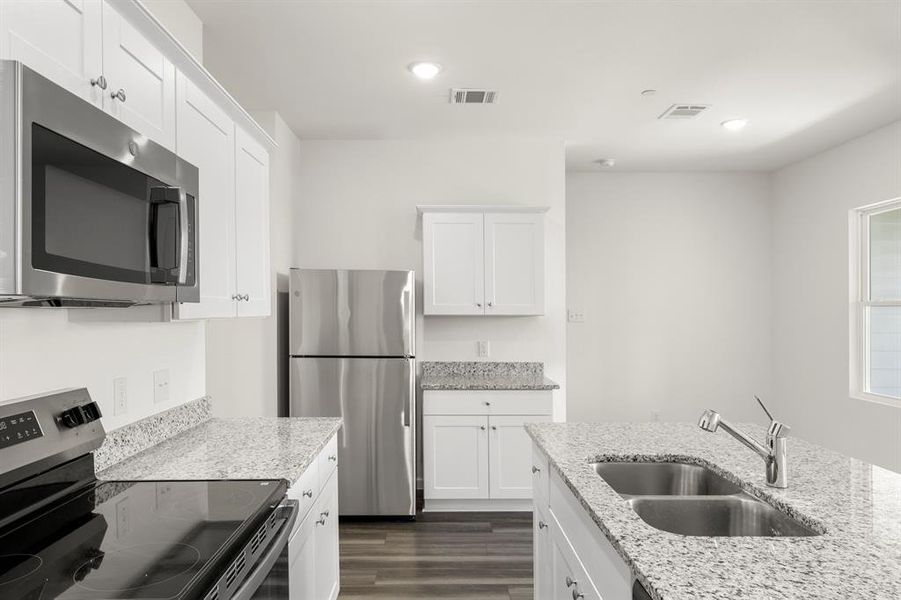 10. 1500 Lake Alpine - Kitchen (4)