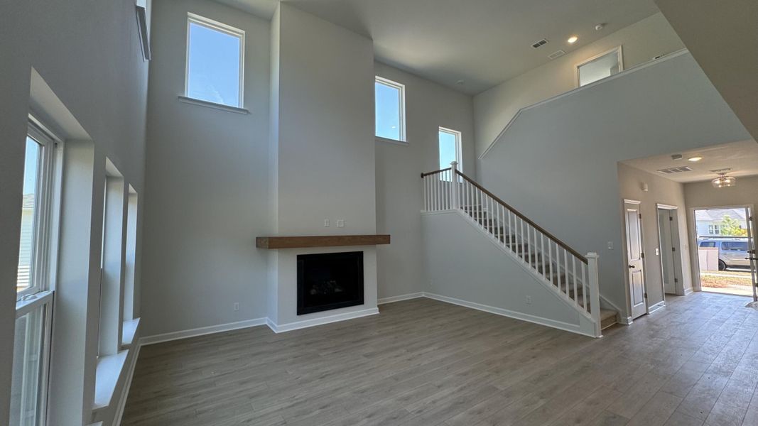 Spacious, unfurnished interior of a new home in Watson Hill, Summerville (Image 32).
