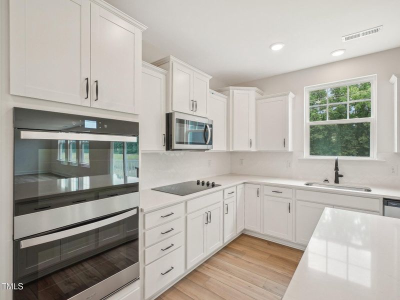 13-web-or-mls-Frost Mdw Wy-3105-013