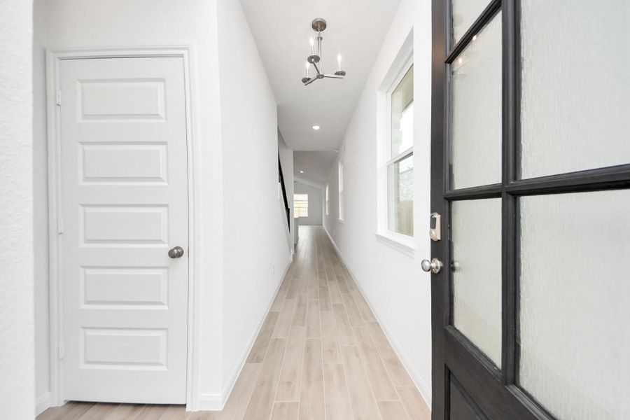 Spacious, unfurnished interior of a new home in Elyson, Katy (Image 32).