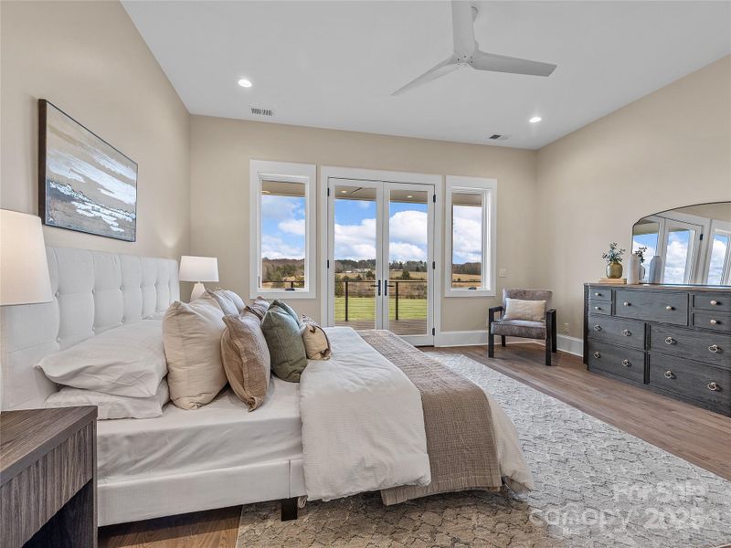 Furnished interior view inside a new home in , Tryon (Image 19).