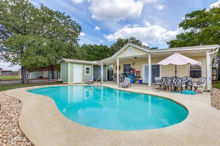 Community amenities in , Sunset (Image 23). Community amenities in , Sunset (Image 23).