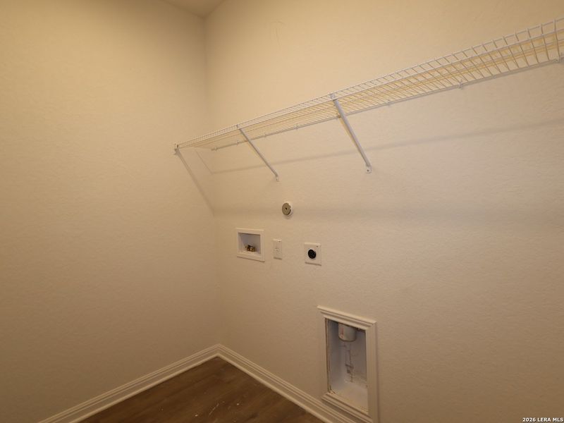 Spacious, unfurnished interior of a new home in Cinco Lakes, San Antonio (Image 22). Spacious, unfurnished interior of a new home in Cinco Lakes, San Antonio (Image 22).