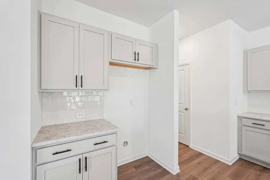 Kitchen featuring Artisan Collection Finishes