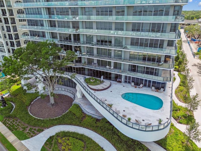 Condo located in Tampa, FL showcasing its design and architecture (Image 27). Condo located in Tampa, FL showcasing its design and architecture (Image 27).