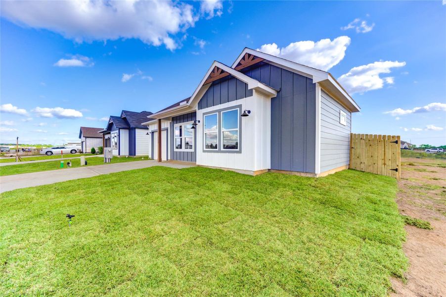 Exterior details and patio area of a home in , Cleveland (Image 3).