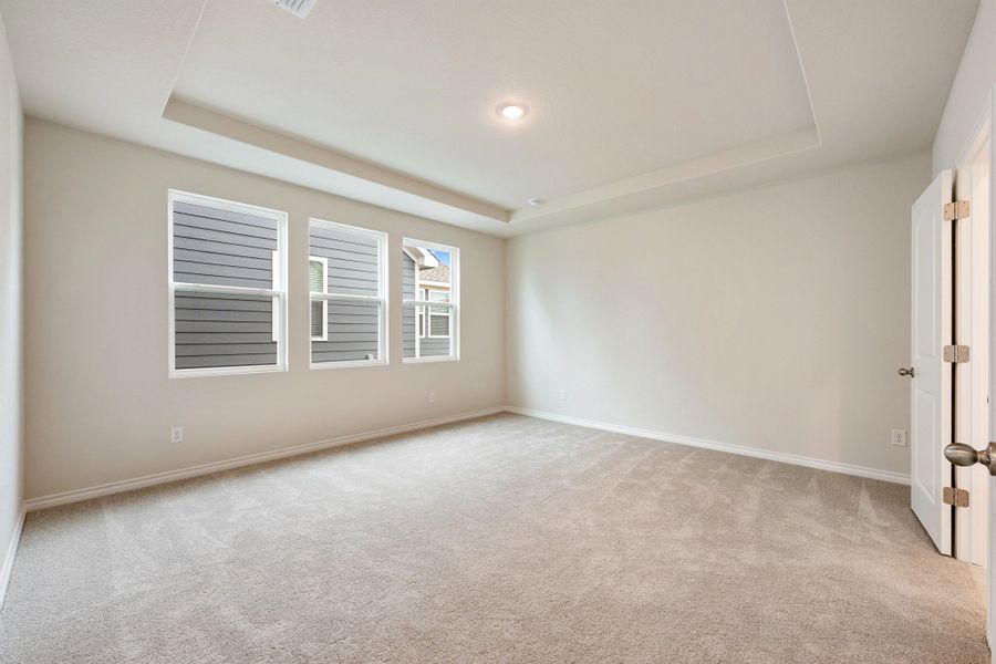 Spacious, unfurnished interior of a new home in The Cottages at Lariat, Liberty Hill (Image 39).