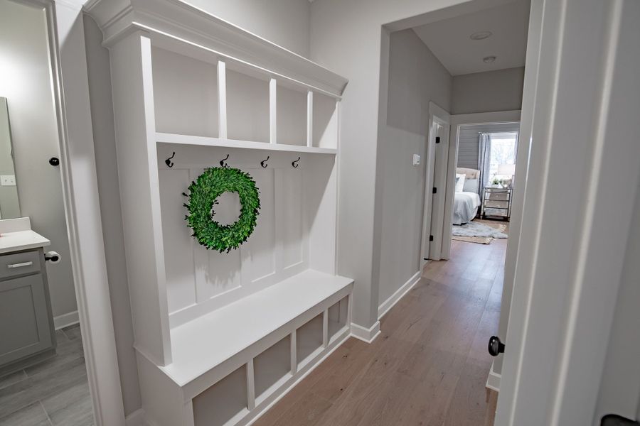 Representative furnished interior of a home built from the Willow by Grant & Co in Manor at Hall Creek, Arlington (Image 16).