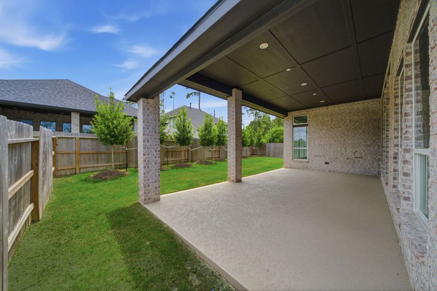 Exterior details and patio area of a home in Audubon 60′, Magnolia (Image 26). Exterior details and patio area of a home in Audubon 60′, Magnolia (Image 26).