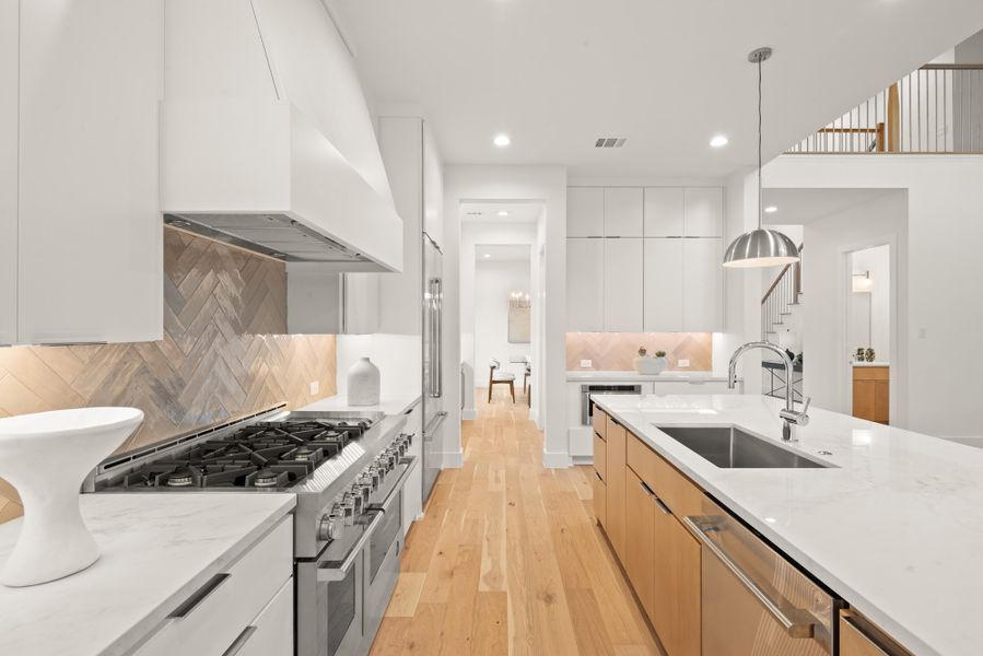 Furnished interior view inside a new home in , Dallas (Image 14).