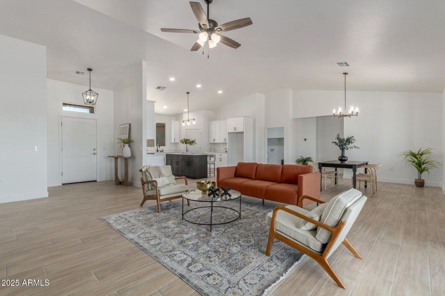 12 Sandstone Mountain 12 Sandstone Mountain