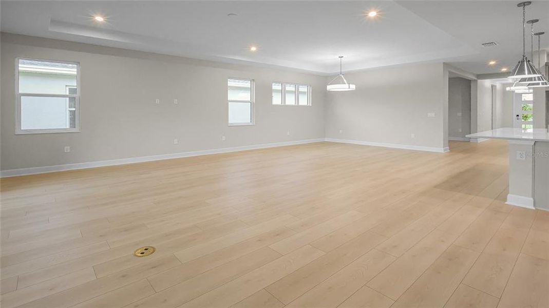 Spacious, unfurnished interior of a new home in Cresswind at Lake Harris, Tavares (Image 47). Spacious, unfurnished interior of a new home in Cresswind at Lake Harris, Tavares (Image 47).