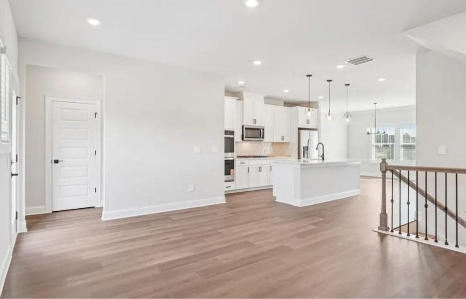 Image 14 of a home in . Image 14 of a home in .