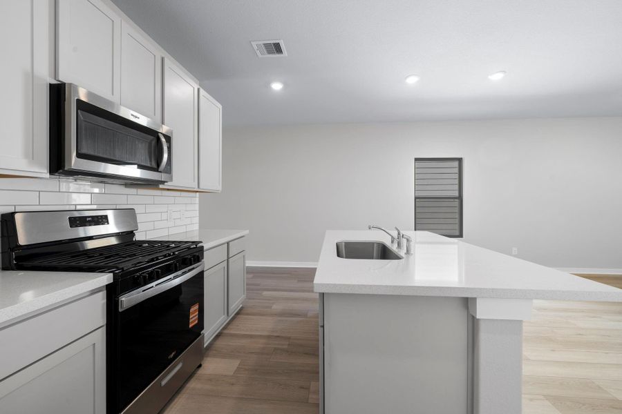 Furnished interior view inside a new home in Westridge Cove, Conroe (Image 5).