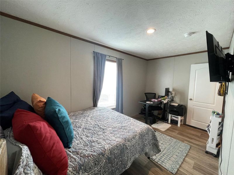Furnished interior view inside a new home in , Tomball (Image 8).