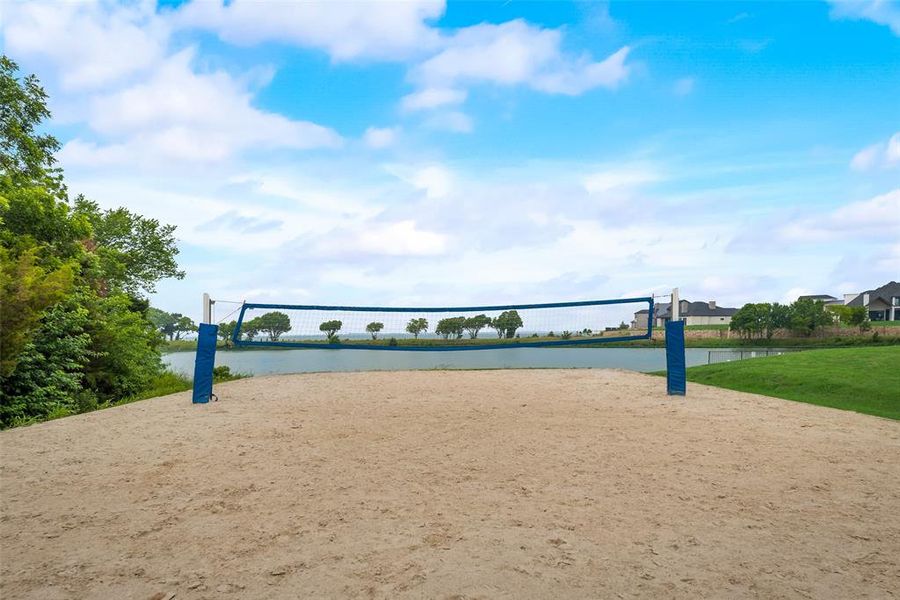 Image 4 of a home in Heath Golf & Yacht Club. Image 4 of a home in Heath Golf & Yacht Club.