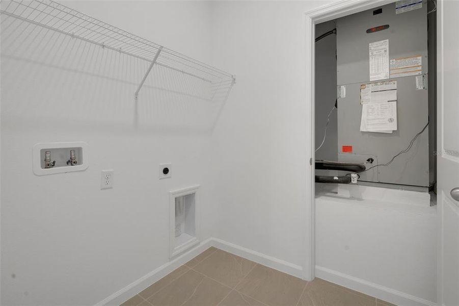 Spacious, unfurnished interior of a new home in Seaport Village, Tavares (Image 29).