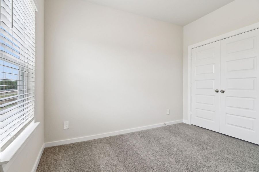 Photo is not of the actual home but is an inspirational photo of builder’s model home and may depict options, furnishings, and/or decorator features that are not included. Photo is not of the actual home but is an inspirational photo of builder’s model home and may depict options, furnishings, and/or decorator features that are not included.