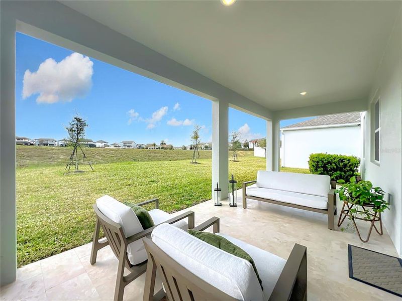 Exterior details and patio area of a home in Summerlake Reserve, Winter Garden (Image 25).