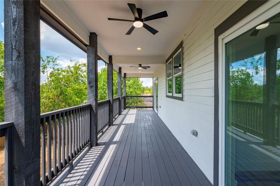 Exterior details and patio area of a home in , Shoreacres (Image 24).