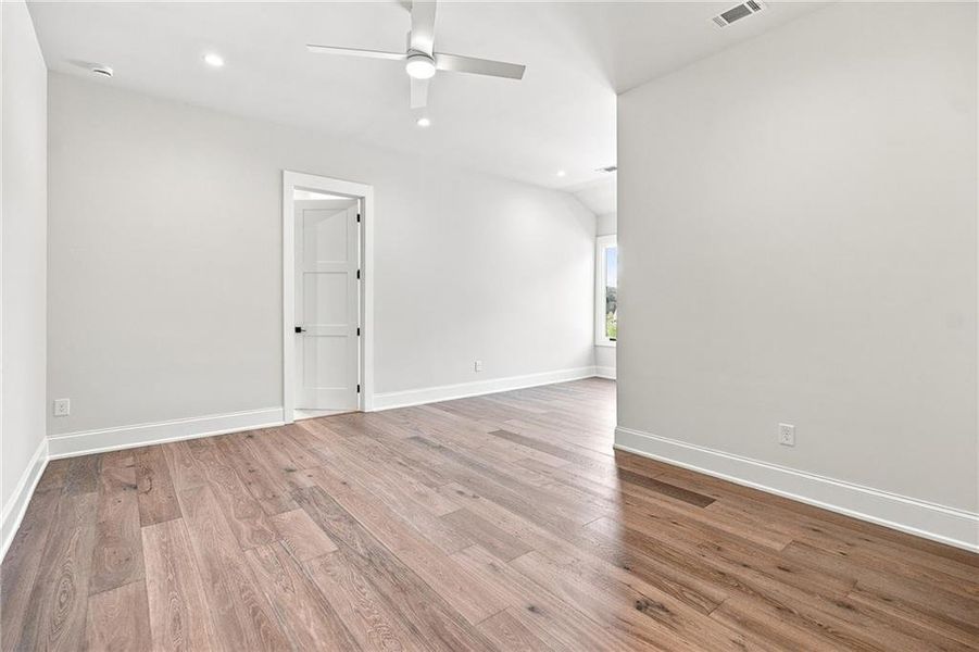 Spacious, unfurnished interior of a new home in , Milton (Image 62).