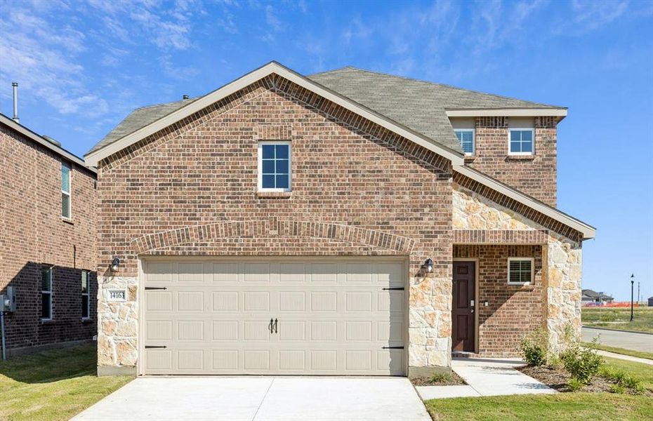 NEW CONSTRUCTION: Stunning new home available at Mobberly Farms