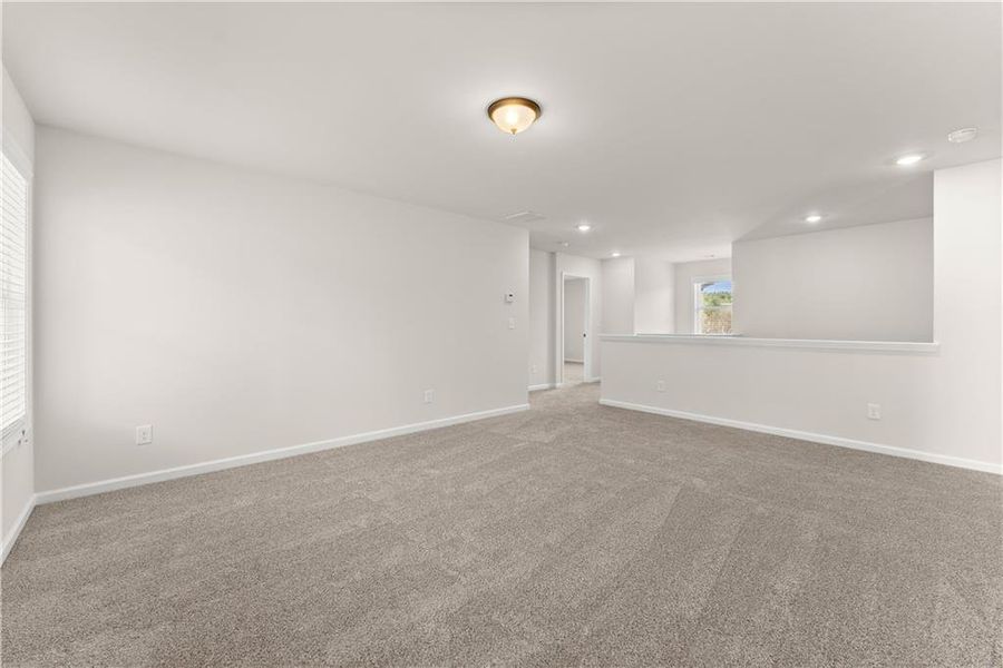 Spacious, unfurnished interior of a new home in , Lula (Image 39).