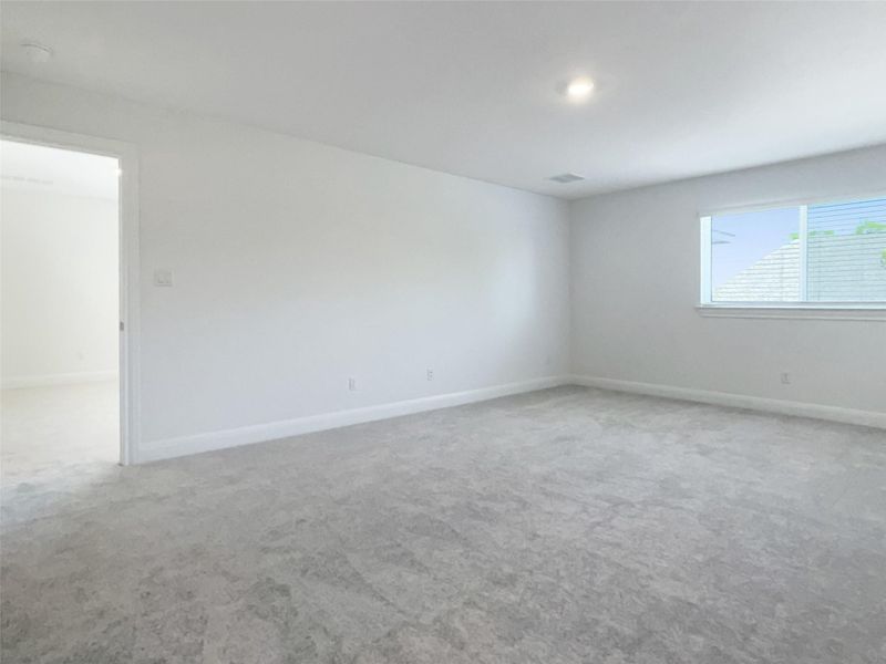 5th bedroom located Upstairs is huge, has full bathroom and walk-in closet