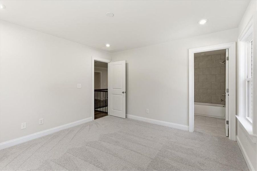 Spacious, unfurnished interior of a new home in Ford Landing, Acworth (Image 43).