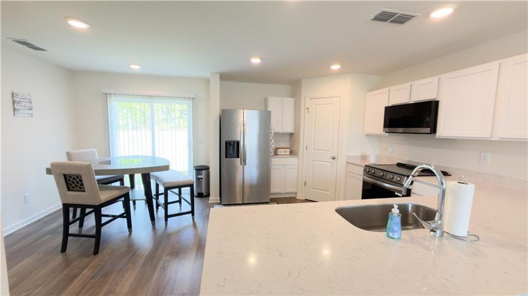 Furnished interior view inside a new home in Kinsale, Macon (Image 5).