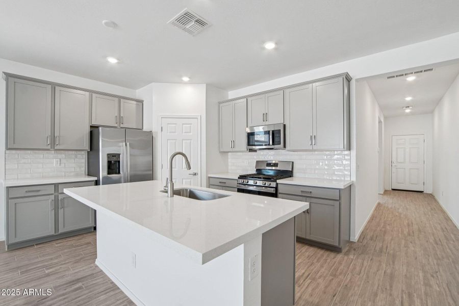 12-web-or-mls-W Mellen Ln-S3009-012 12-web-or-mls-W Mellen Ln-S3009-012