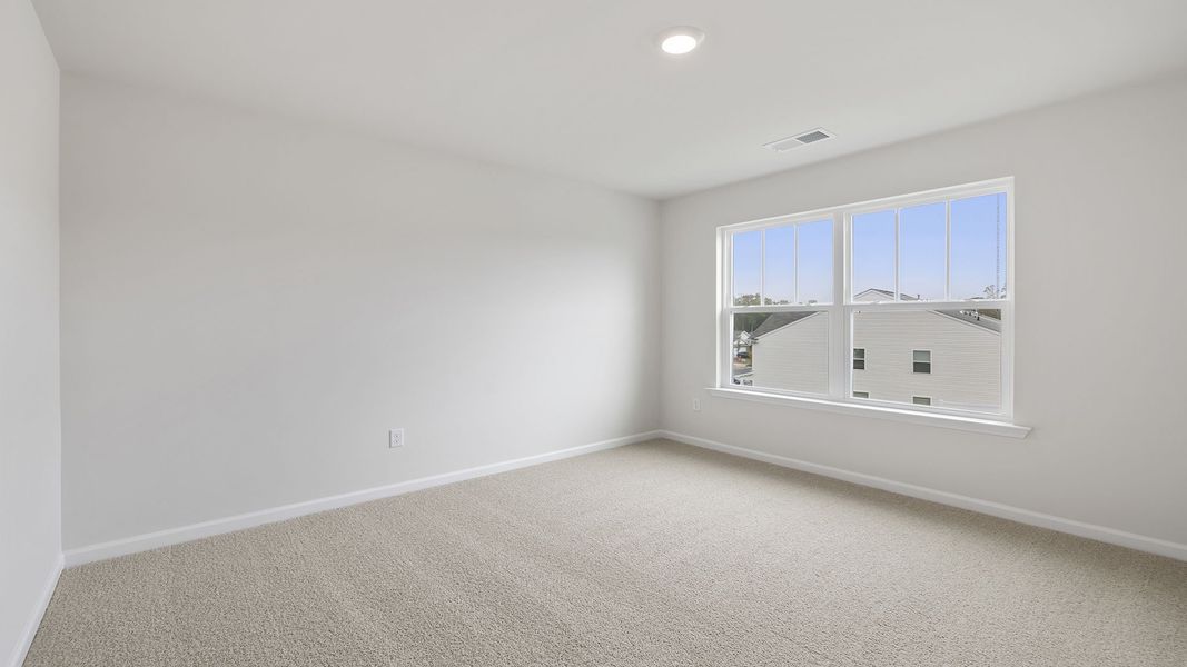 Spacious, unfurnished interior of a new home in Harrier Point, Woodruff (Image 28).