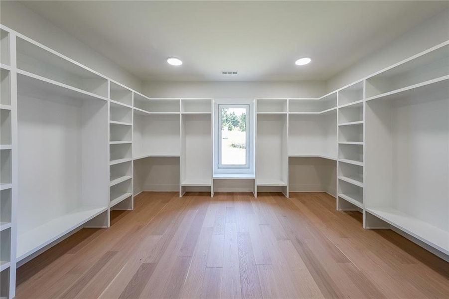 Spacious, unfurnished interior of a new home in , Dacula (Image 60).