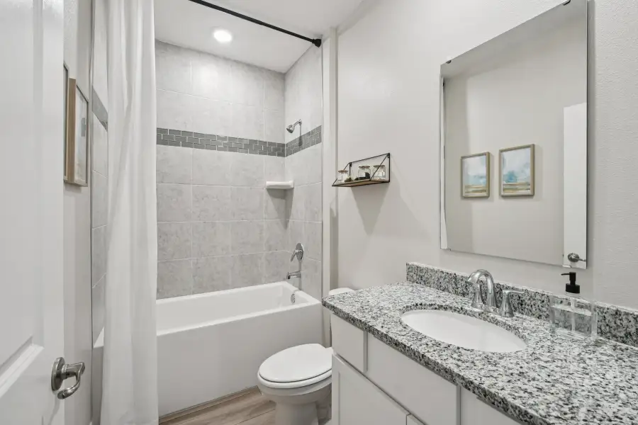 Representative furnished interior of a home built from the Drexel by Maronda Homes in Highland Park, Newberry (Image 46). Representative furnished interior of a home built from the Drexel by Maronda Homes in Highland Park, Newberry (Image 46).