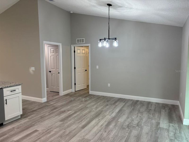Spacious, unfurnished interior of a new home in , Dunnellon (Image 17).