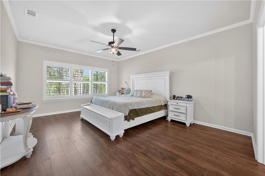 Furnished interior view inside a new home in , Dahlonega (Image 17).
