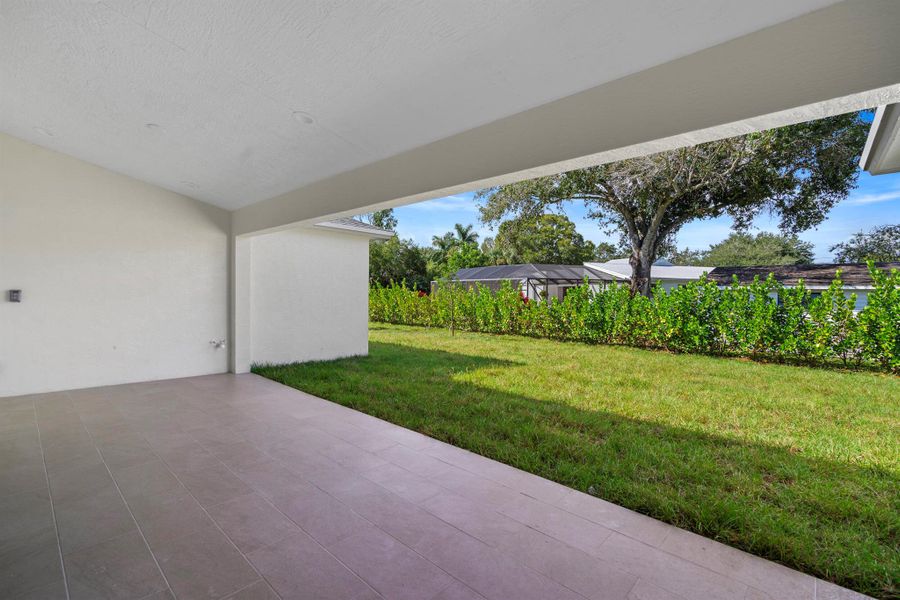 Exterior details and patio area of a home in , Fort Pierce (Image 36). Exterior details and patio area of a home in , Fort Pierce (Image 36).