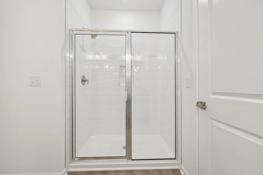 Representative images and renderings are for illustrative purposes. Actual structural options and design finishes of home may vary. Representative images and renderings are for illustrative purposes. Actual structural options and design finishes of home may vary.