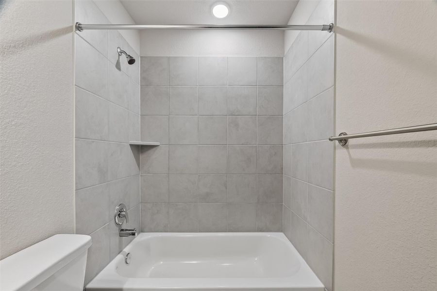 Furnished interior view inside a new home in Rollingbrook Estates, Baytown (Image 8). Furnished interior view inside a new home in Rollingbrook Estates, Baytown (Image 8).