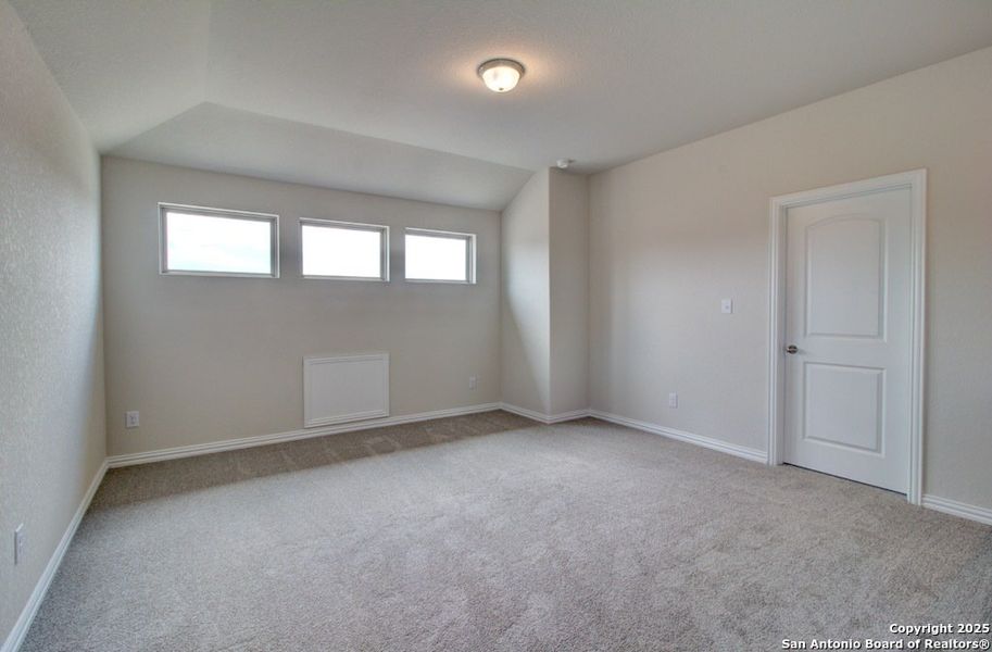 Spacious, unfurnished interior of a new home in Casinas at Gruene, New Braunfels (Image 17). Spacious, unfurnished interior of a new home in Casinas at Gruene, New Braunfels (Image 17).