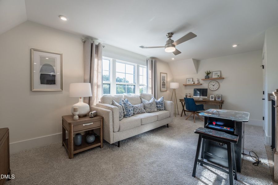 23 HHHunt Homes - Chatham- Second Floor 23 HHHunt Homes - Chatham- Second Floor