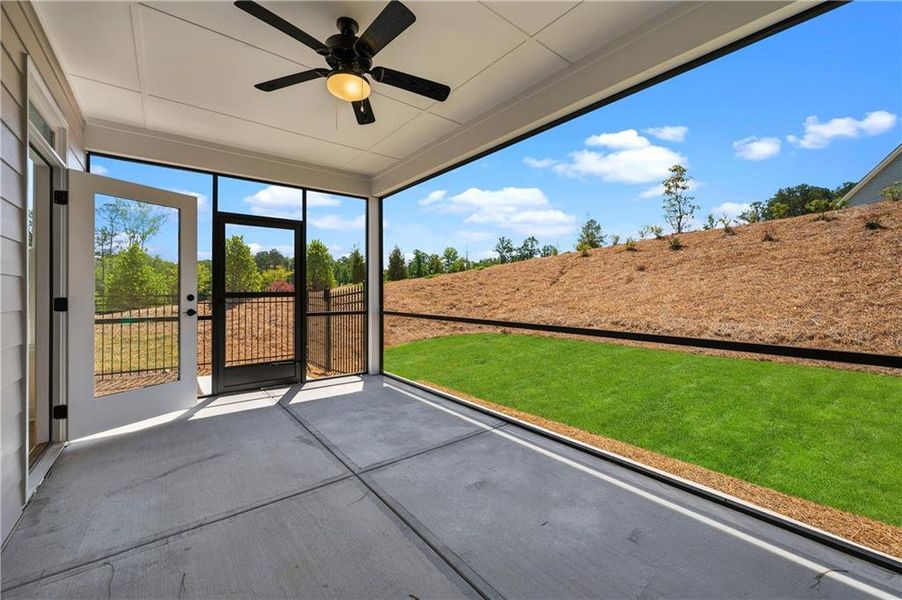 Exterior details and patio area of a home in Echols Farm, Hiram (Image 25).