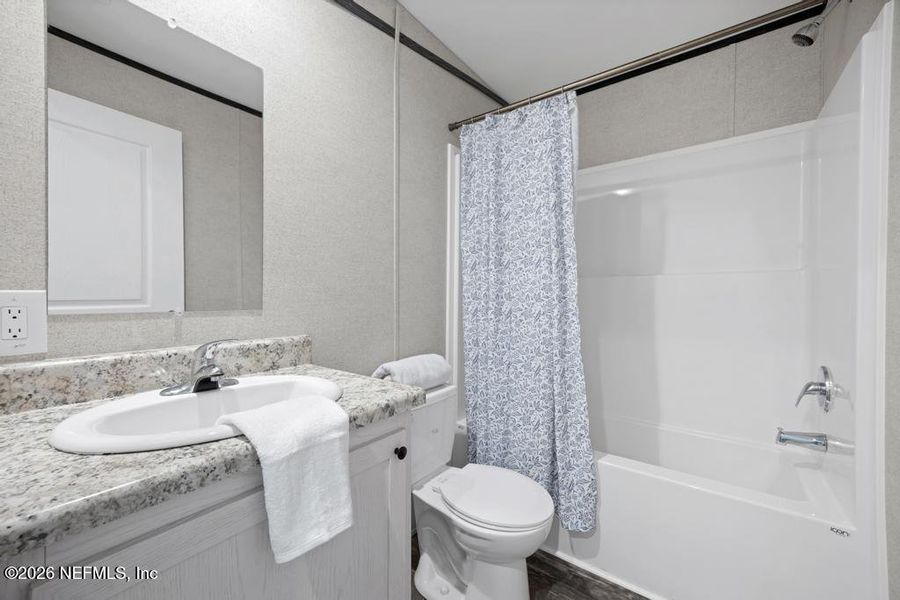 Furnished interior view inside a new home in , Middleburg (Image 7).