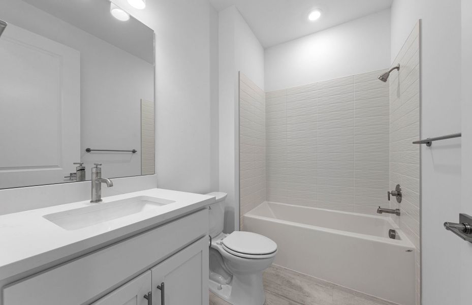 Furnished interior view inside a new home in Terreno, Naples (Image 8).