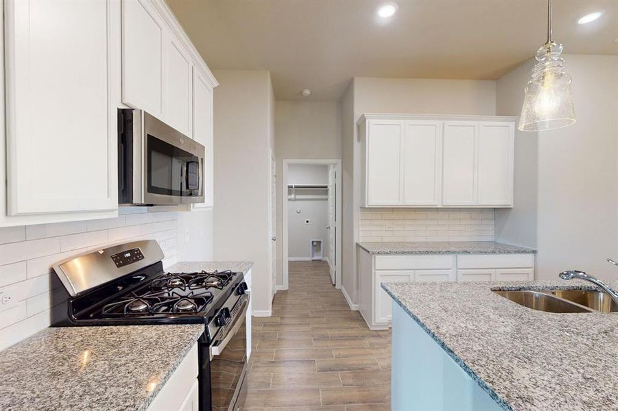Furnished interior view inside a new home in Verandah, Royse City (Image 7).