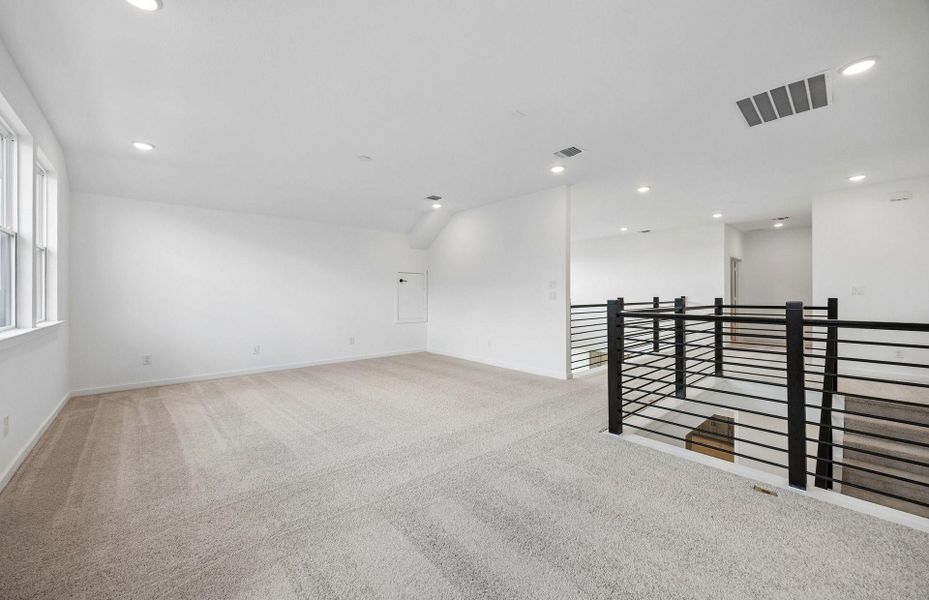 Spacious, unfurnished interior of a new home in Katy Court, Katy (Image 22).